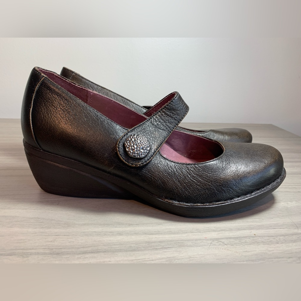 Dansko Adelle Mary Jane Wedge Women's 40 (9.5/10) Brown Brush Off Nappa Leather